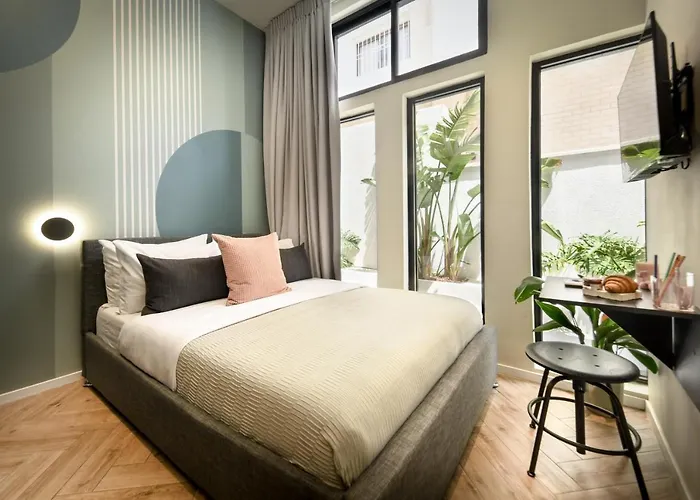 Colorbox - By Loginn Tel-Avivian Hotels