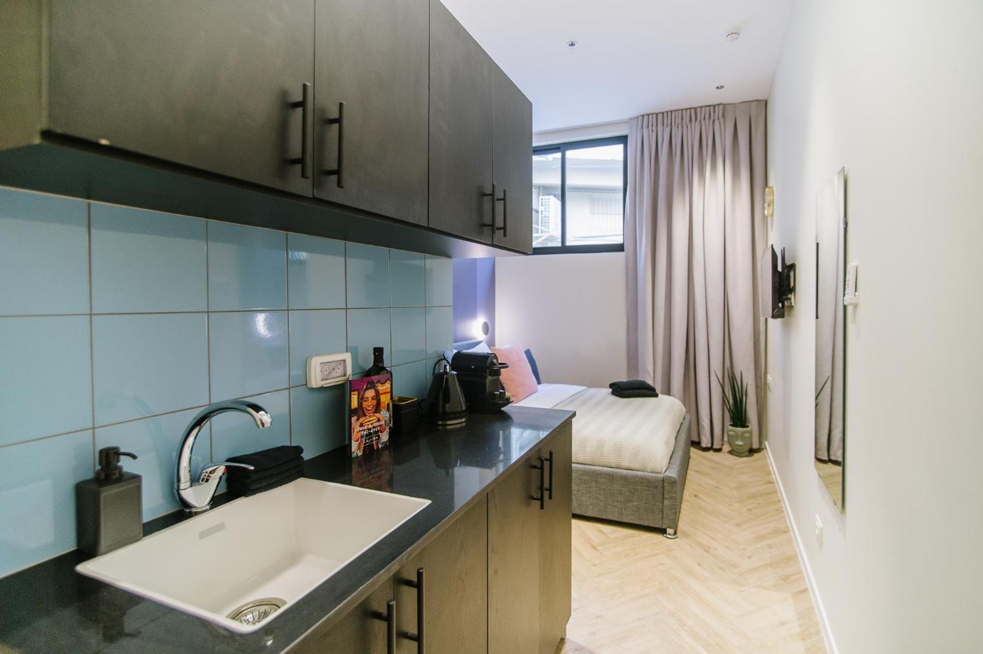 Colorbox - By Loginn Tel-avivian Tel-Aviv